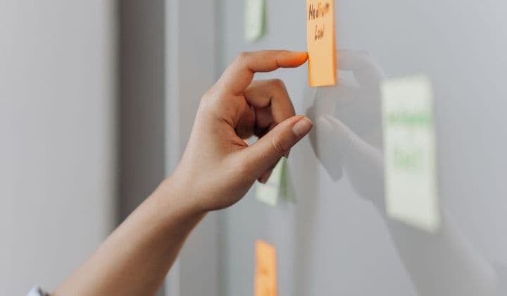 Diagram pipeline CI/CD untuk SaaS berbasis Node.js di Indonesia